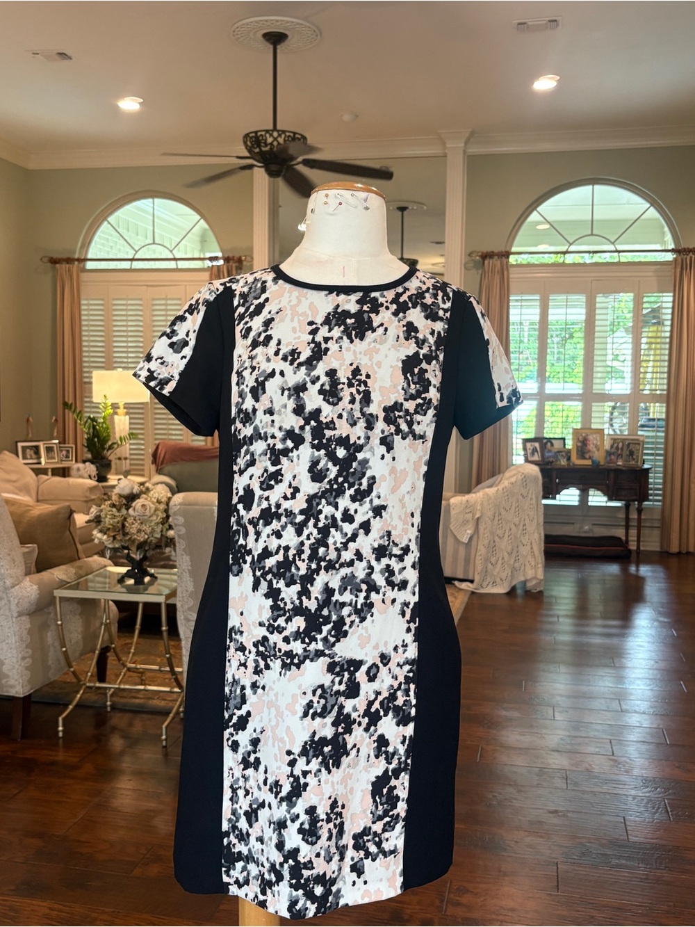Banana Republic Black and White Abstract Shift Dress